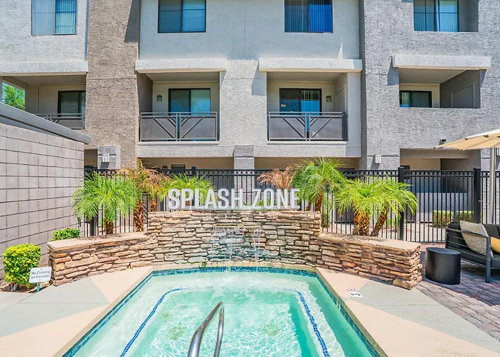 Stylish 1bd Walk To Westgate Pool Gym Wd * Glendale