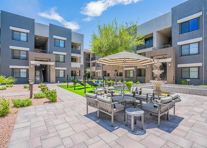 Stylish 1bd Walk To Westgate Pool Gym Wd Apartment Glendale